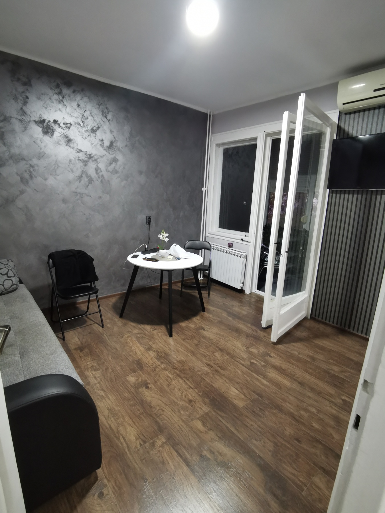 IMG-28e81bdec526e93ded70be086ff34aa2-V