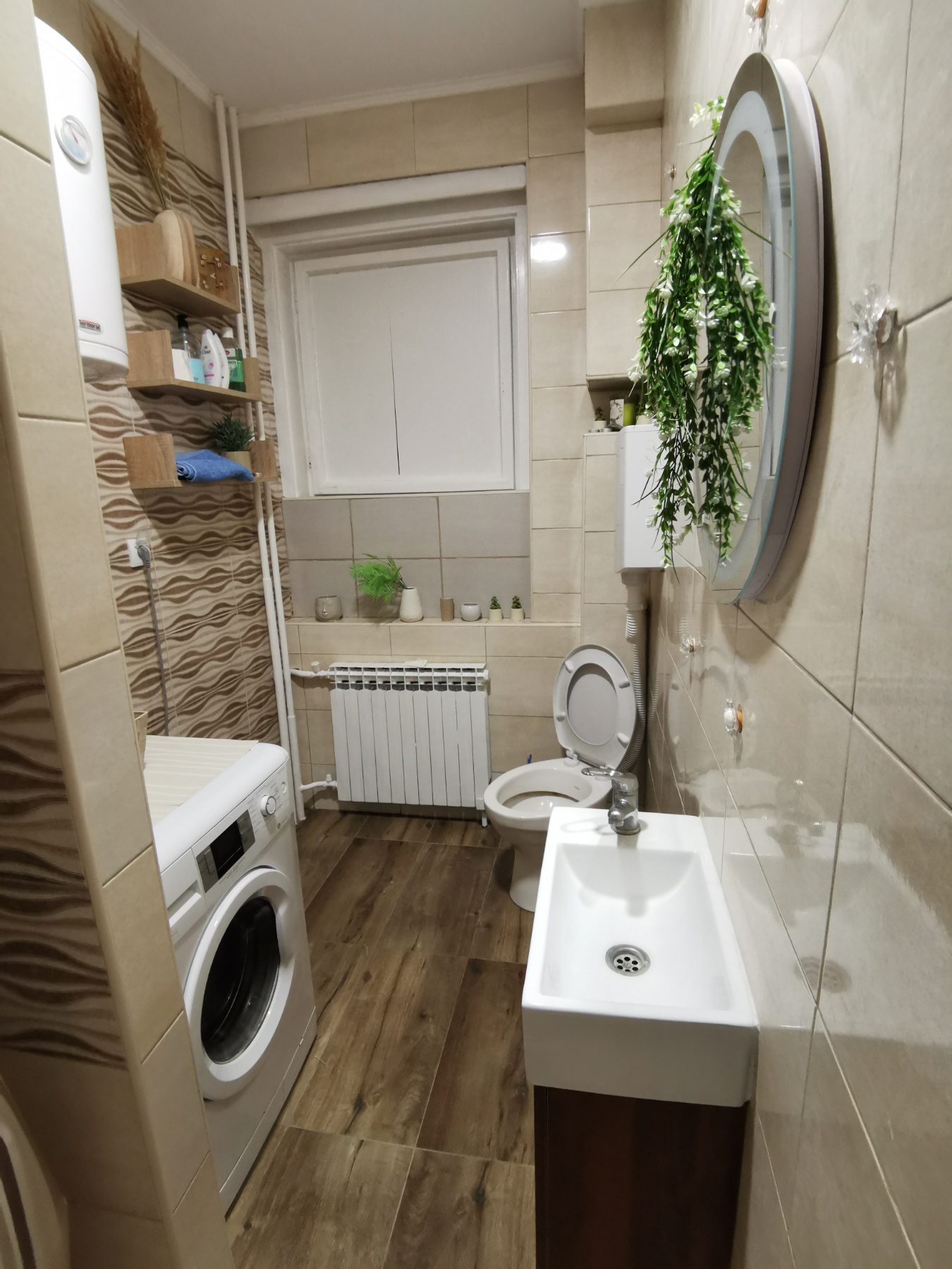 IMG-71cb9372b6c4a285f3b07160b21a4584-V