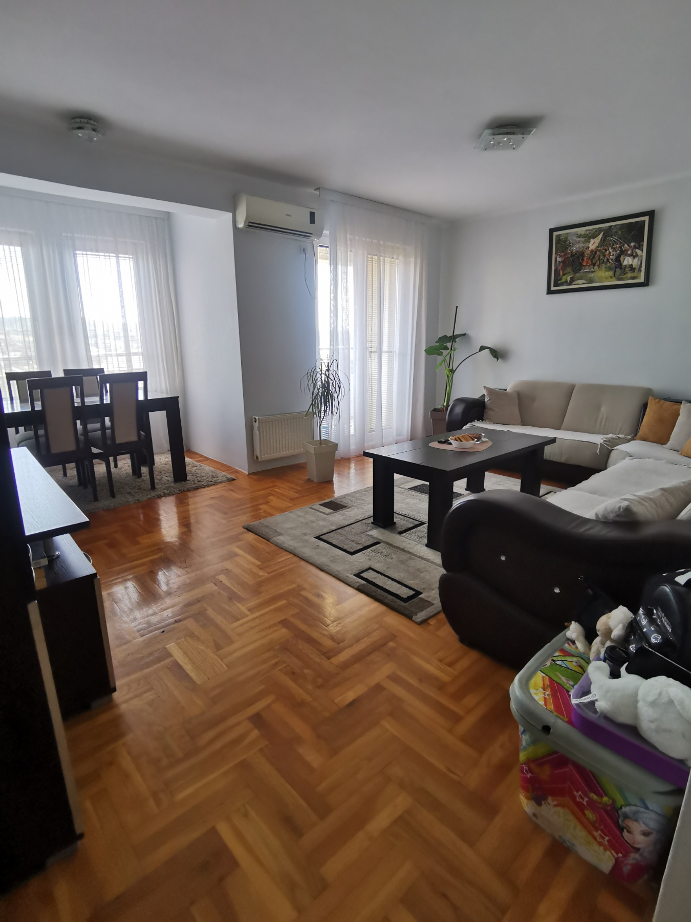 IMG-e884a0ab63c11e9a1aa12d0de085794b-V