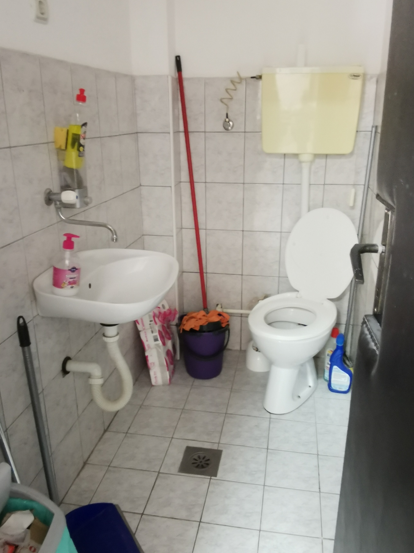 IMG-d987357a5cc025d76354da7be1af02f5-V